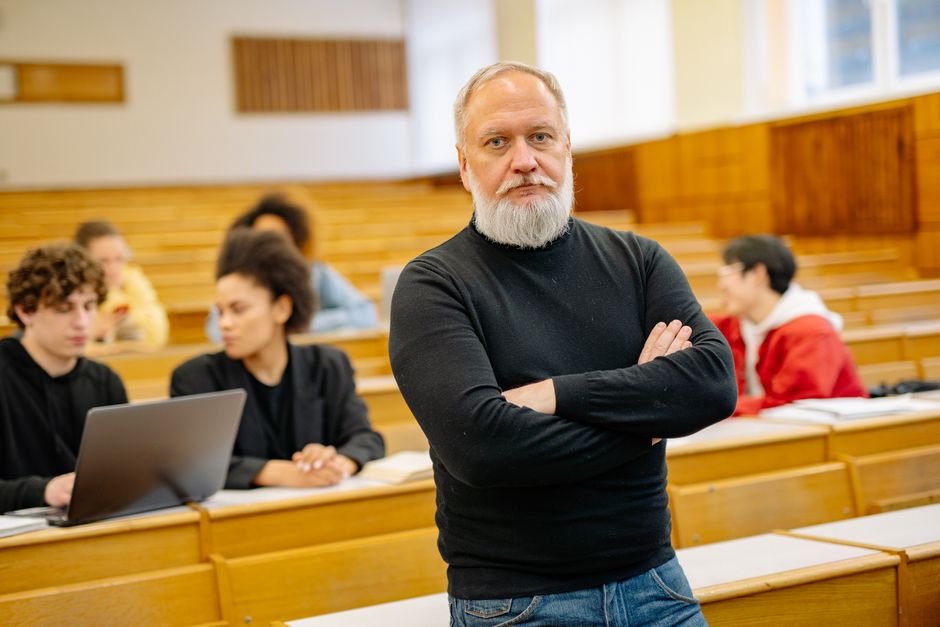 How Do I Ask a Professor for a Funded Master's Research Assistantship?